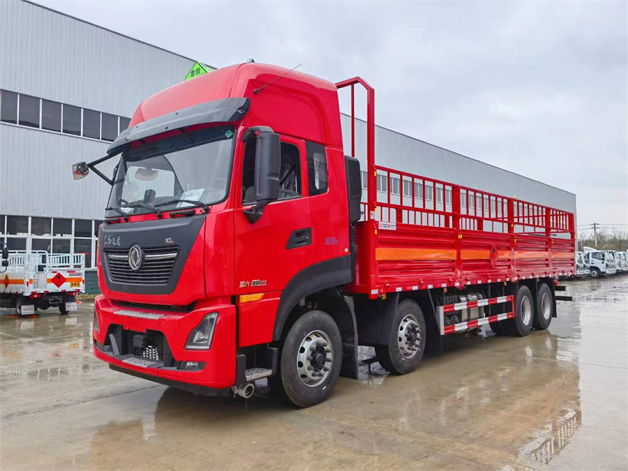 9米6東風天龍前四后八氣瓶車