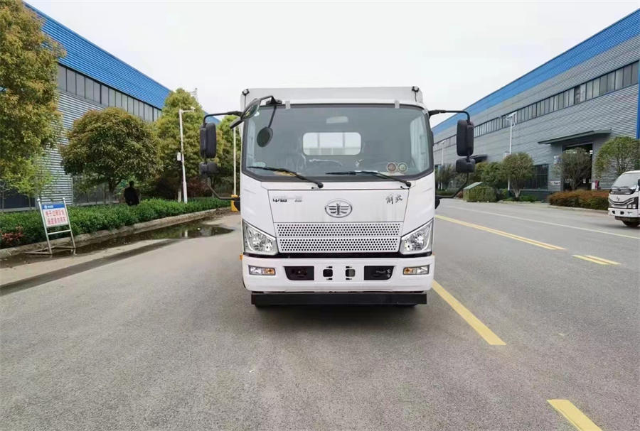 5米2解放J6F氣瓶運輸車