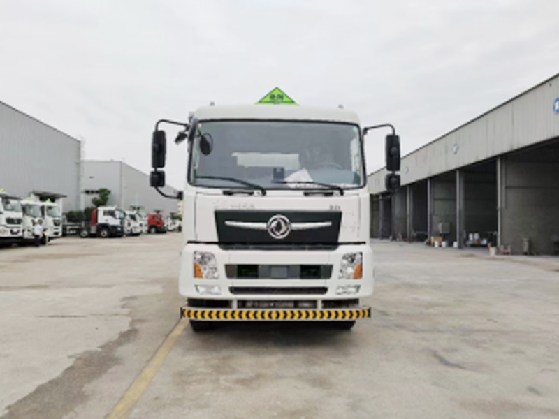 東風D3V單橋玉柴220馬力