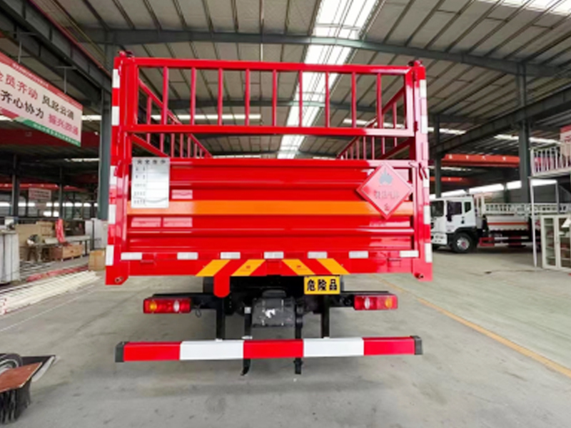 東風(fēng)D3V三軸康機(jī)260馬力