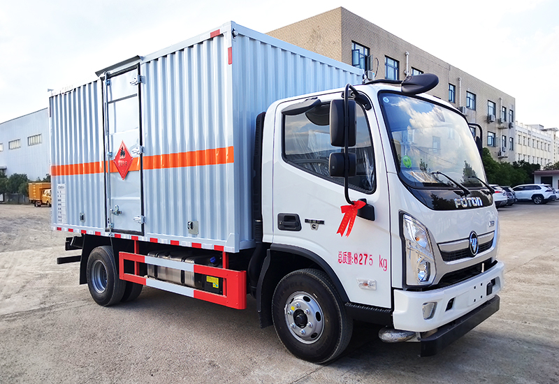 福田奧鈴4米 (黃牌)易燃氣體廂式運輸車